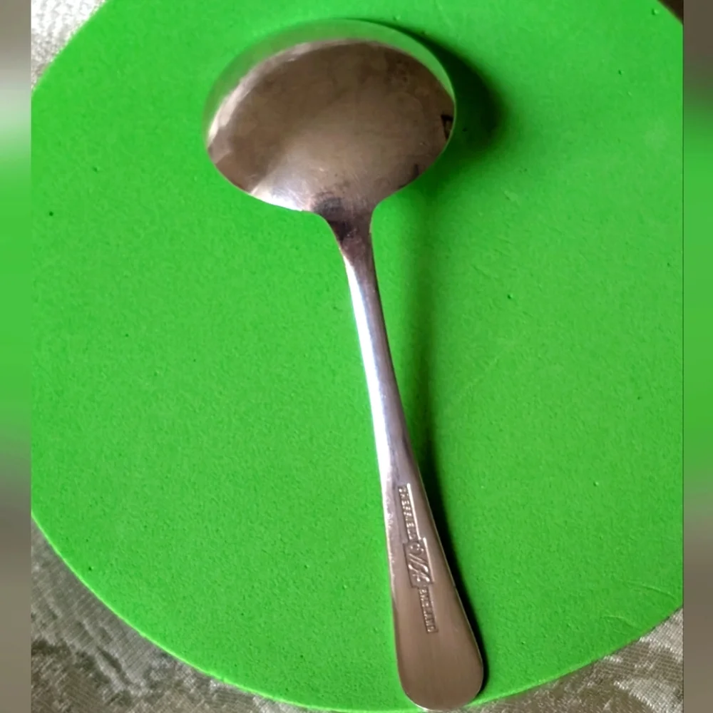 VINTAGE STERLING SILVER LADLE BY BIRKS ELLIS GH SHEFFIELD ENGLISH SHELL PATERN